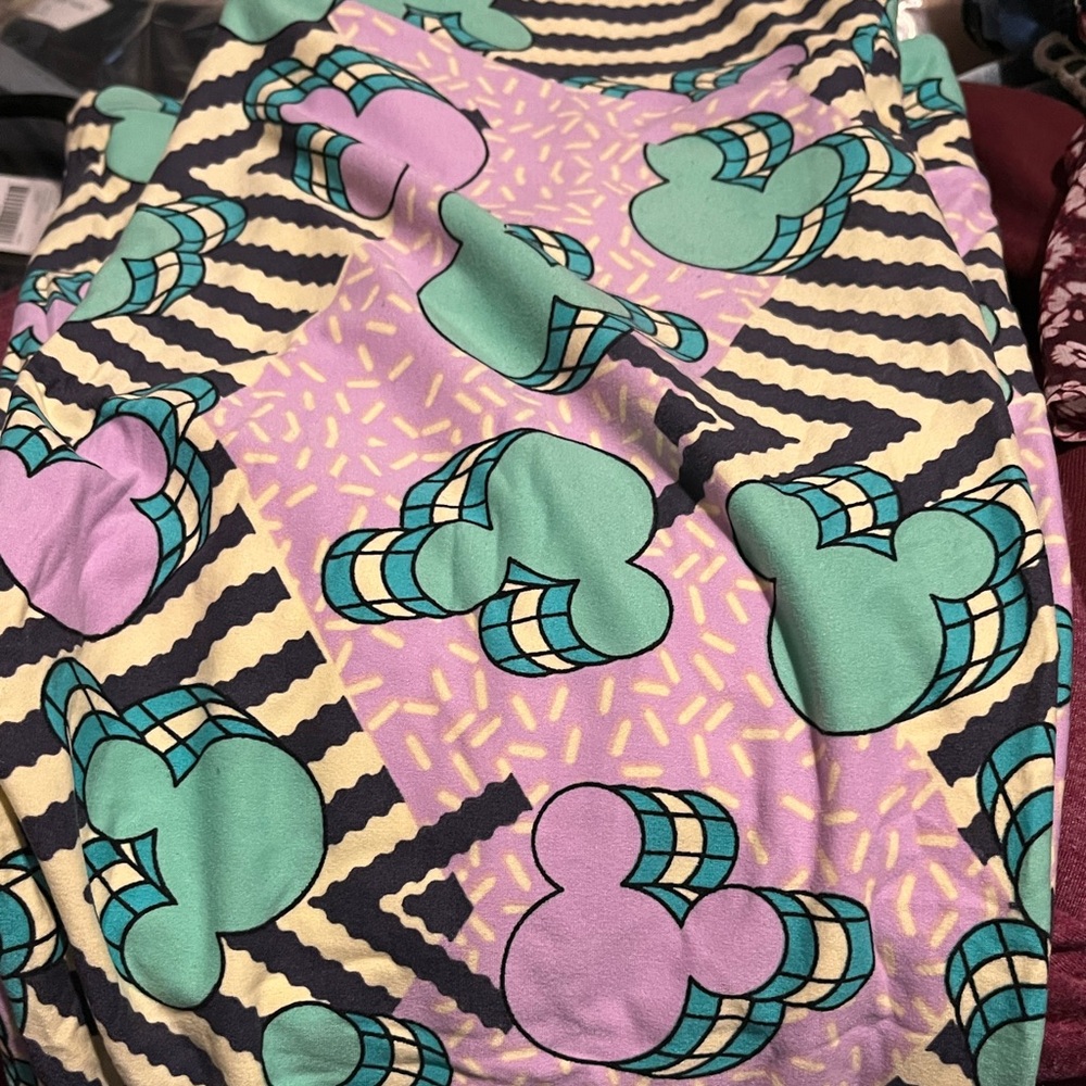 LuluRoe Leggings Size Tall/Curvy Mickey Mouse